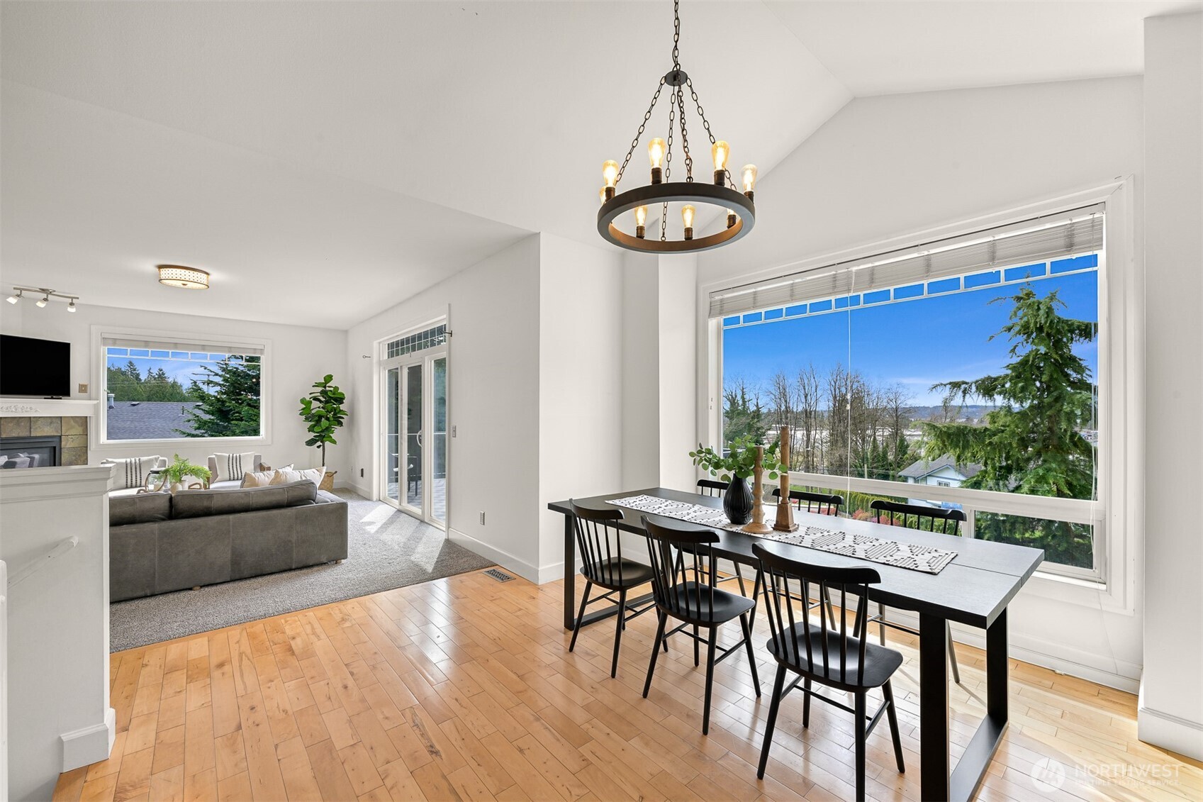 658 Parkside Place