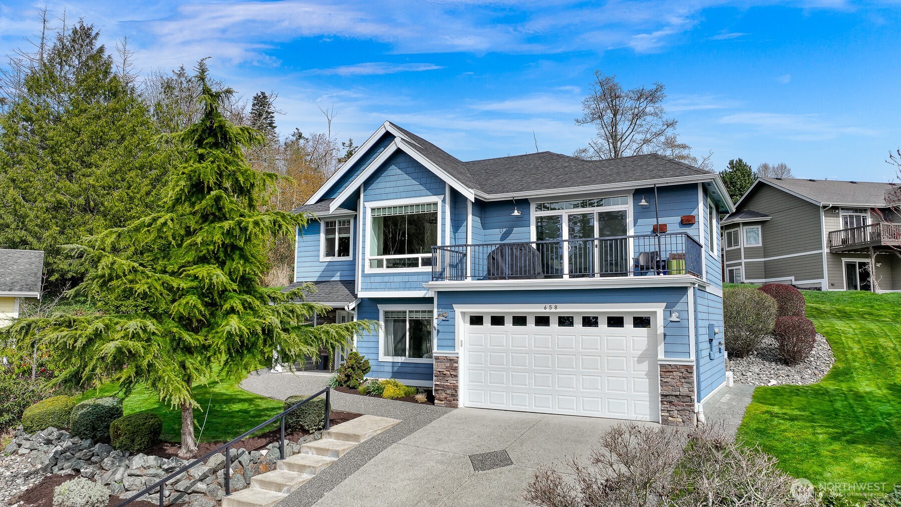 658 Parkside Place