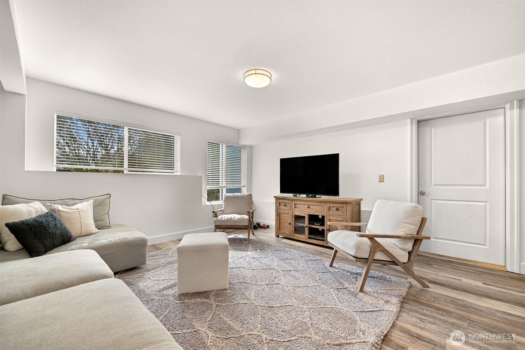 658 Parkside Place