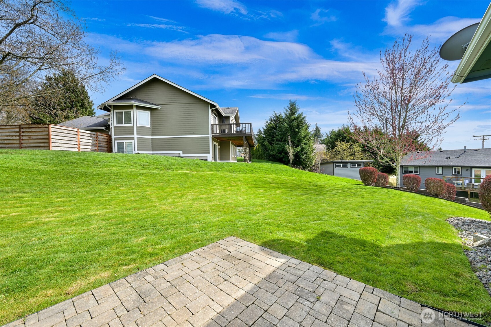 658 Parkside Place