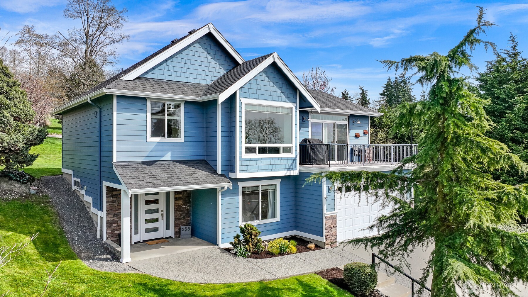 658 Parkside Place