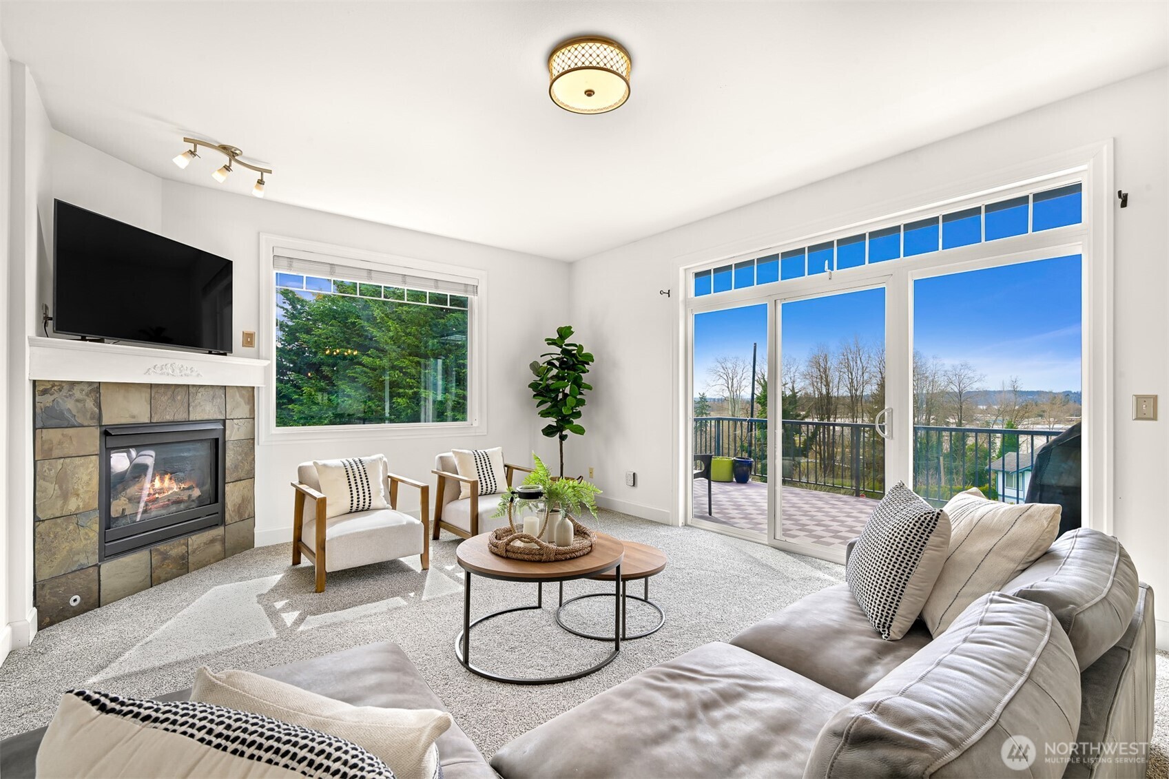 658 Parkside Place