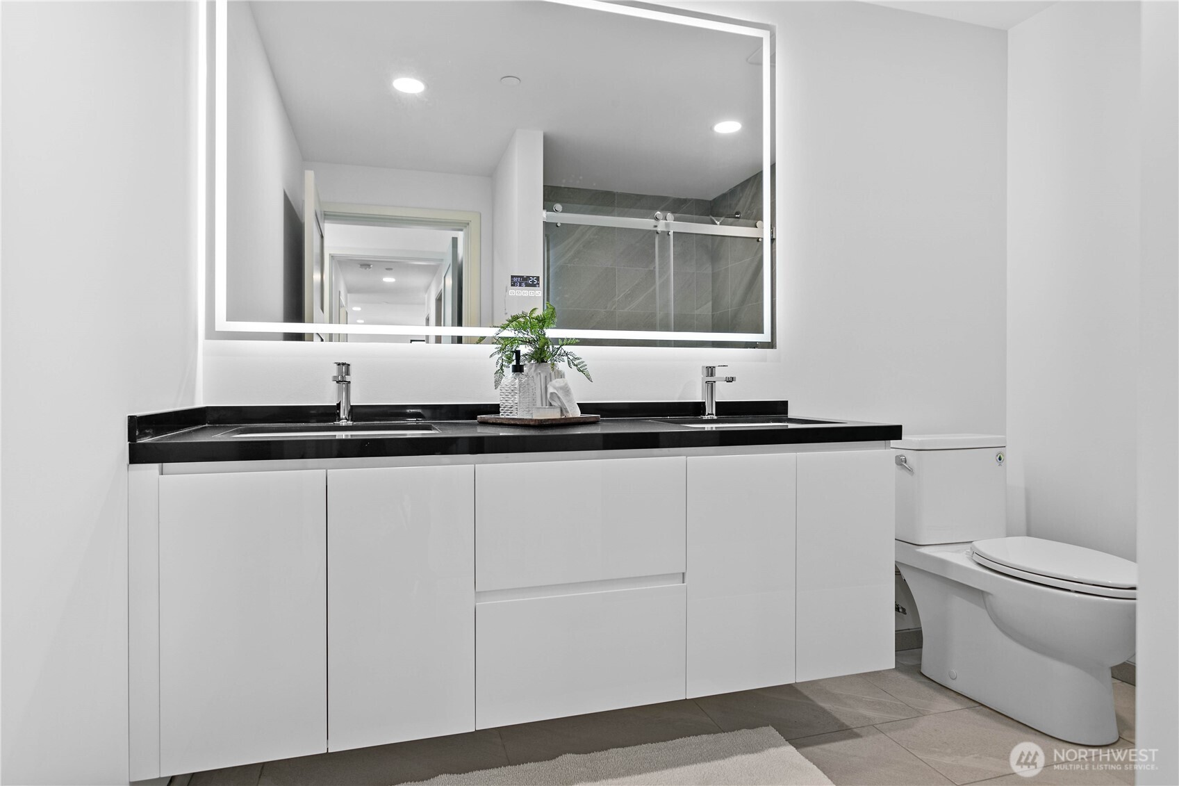 1019 Granary Avenue Unit: 201