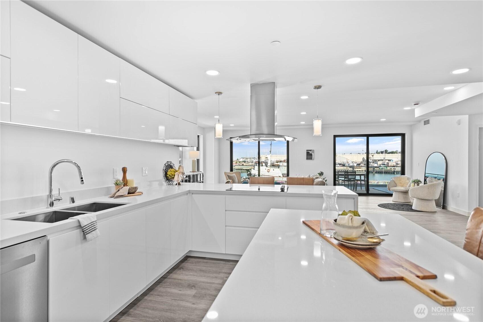 1019 Granary Avenue Unit: 201