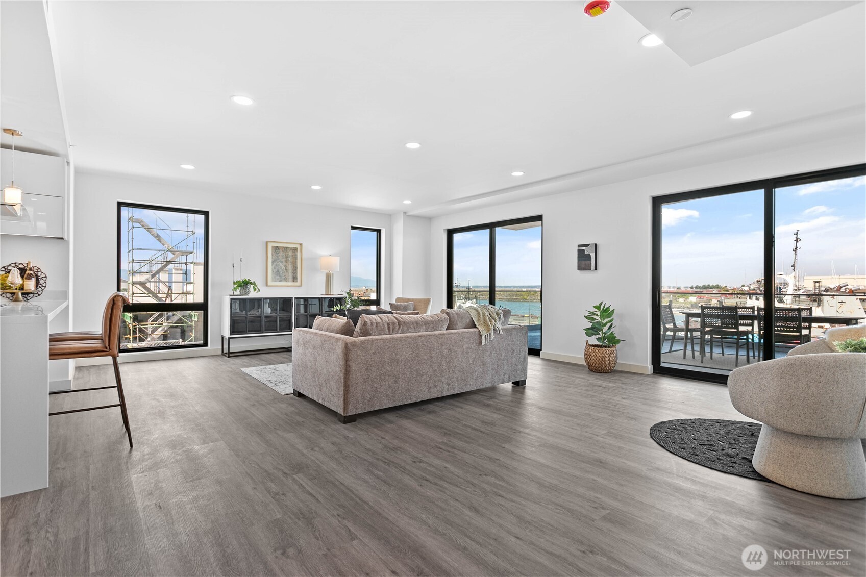 1019 Granary Avenue Unit: 201