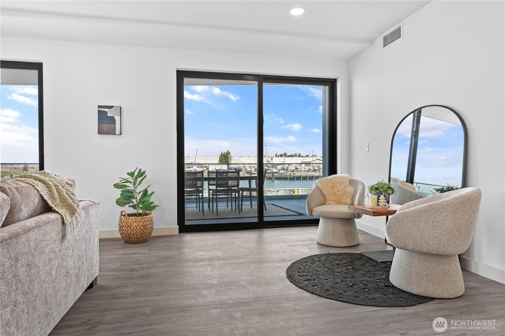 1019 Granary Avenue Unit: 201