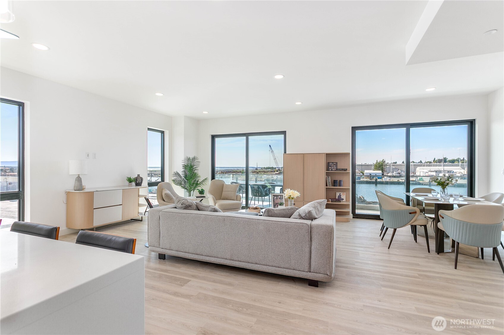 1019 Granary Avenue Unit: 301