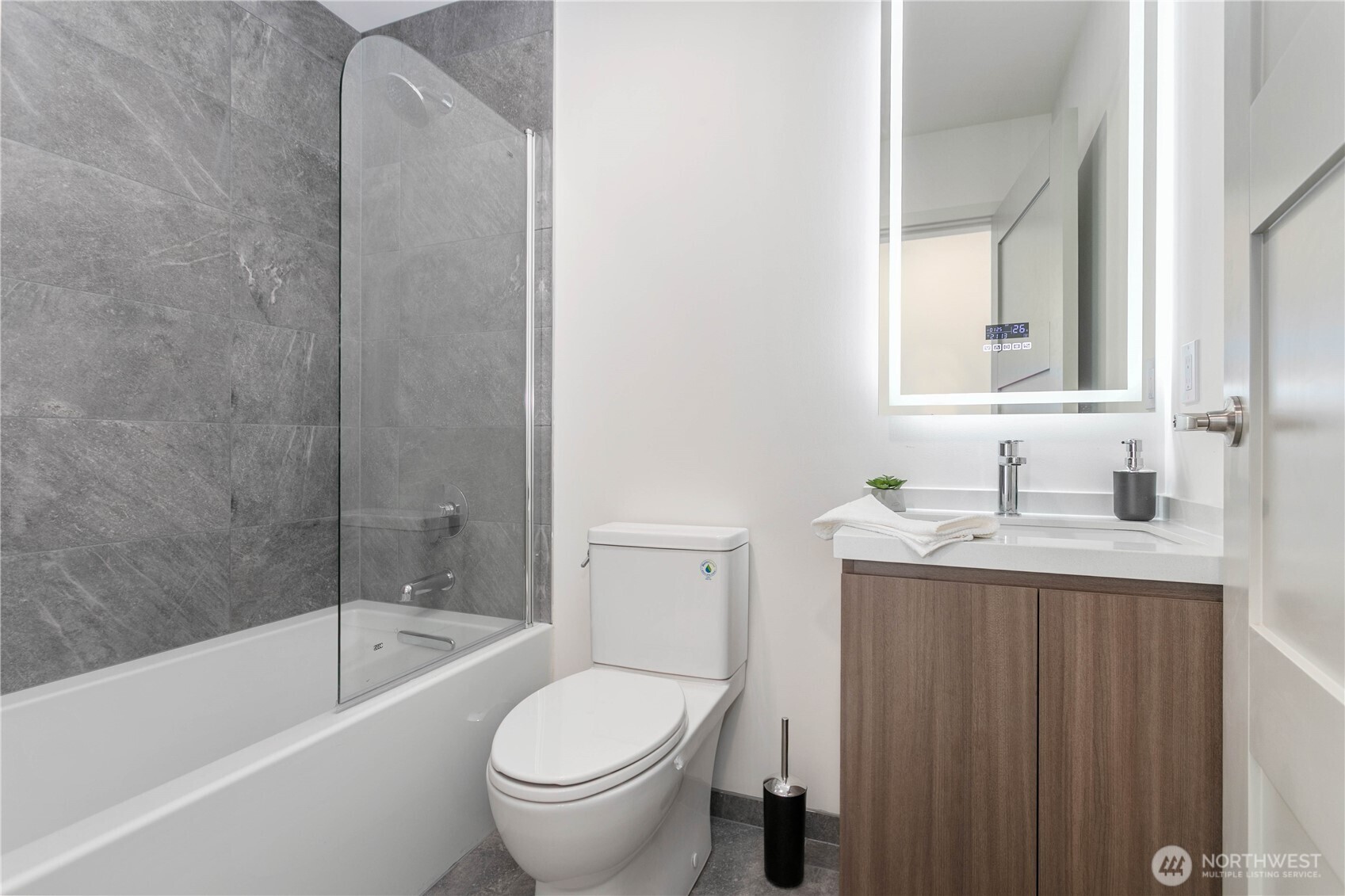 1019 Granary Avenue Unit: 301