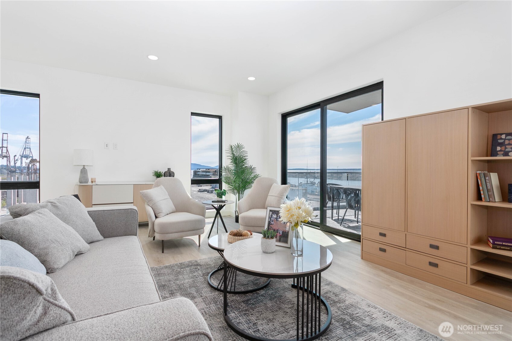 1019 Granary Avenue Unit: 301