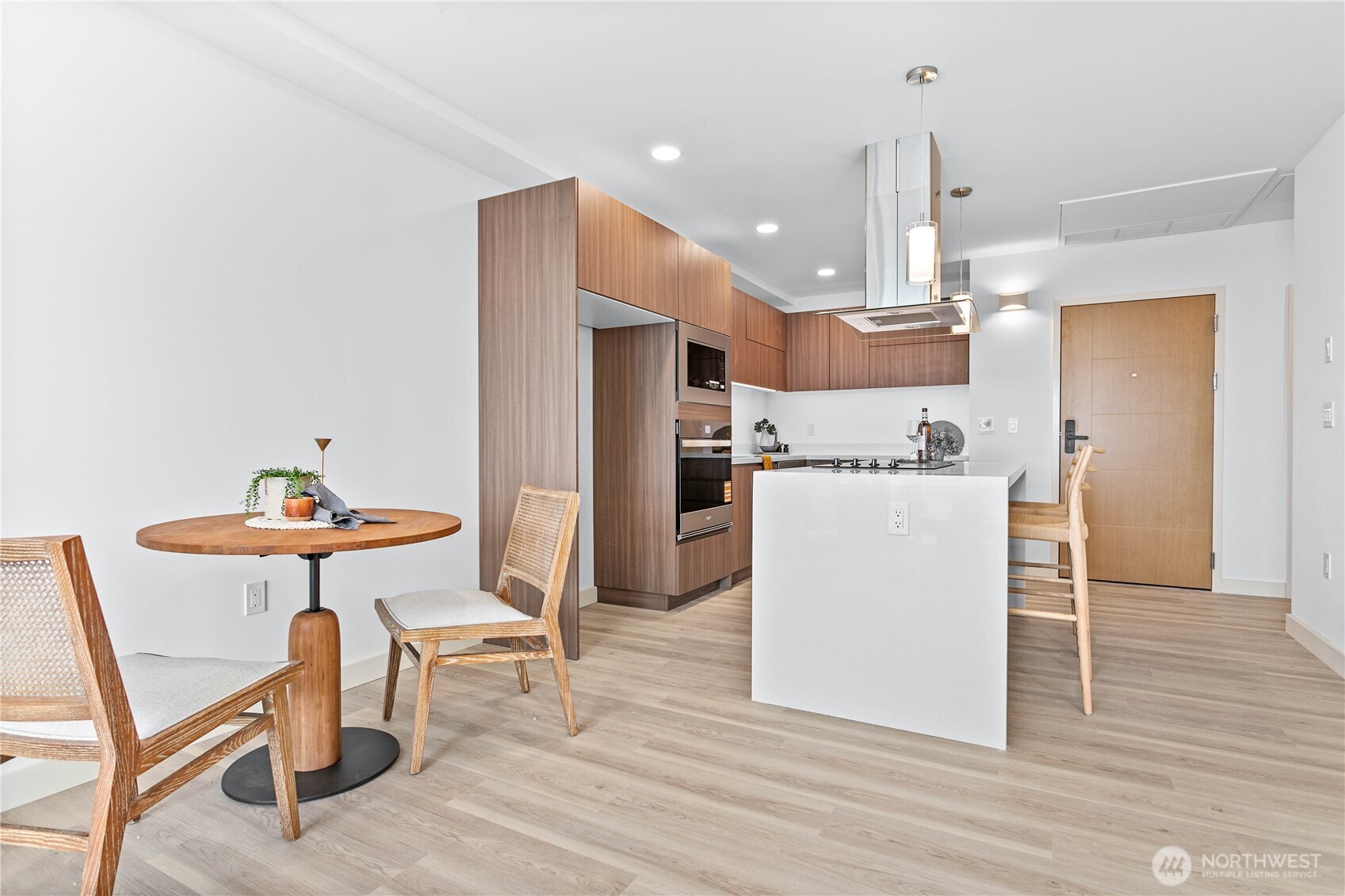 1019 Granary Avenue Unit: 402