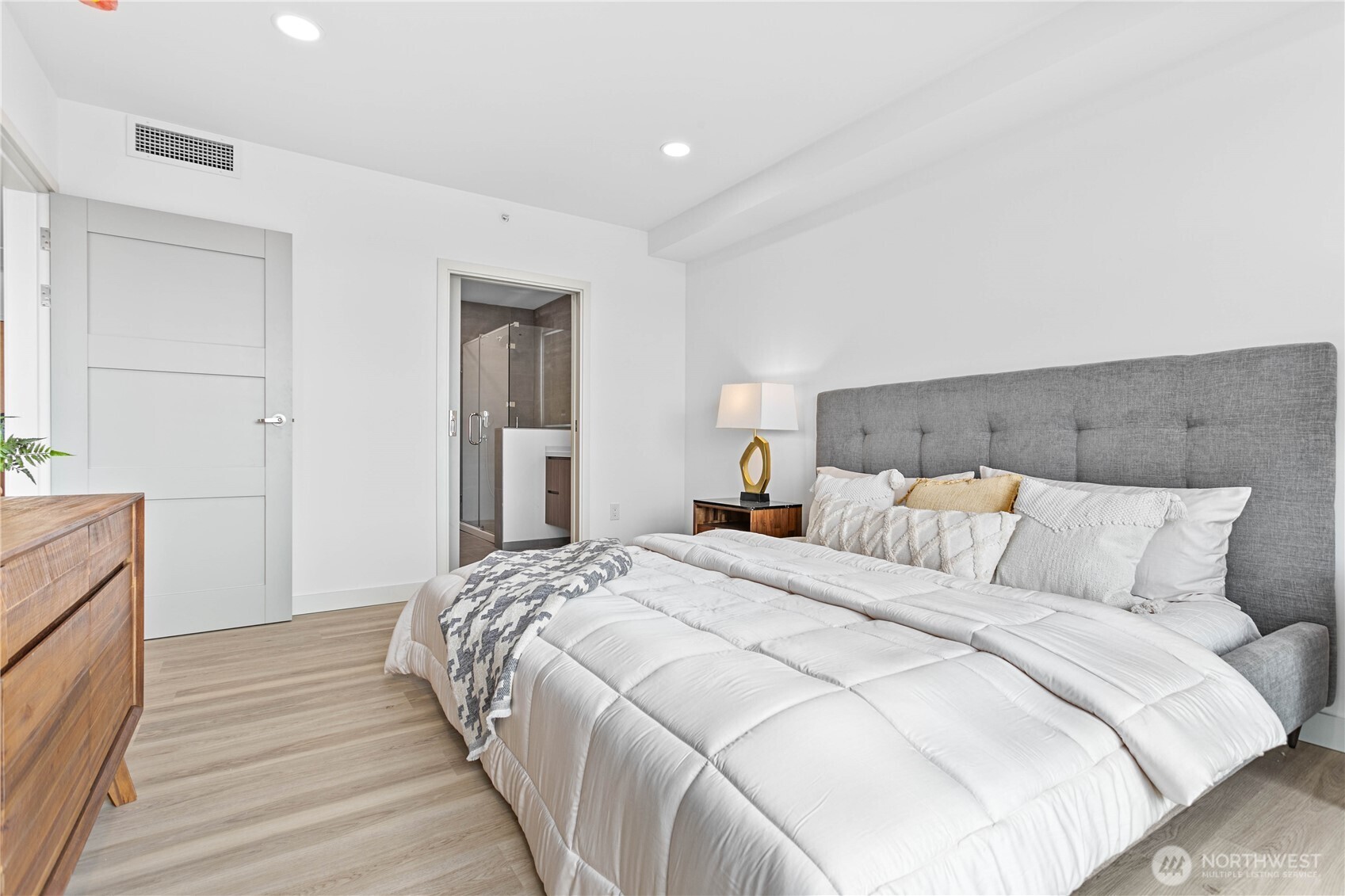 1019 Granary Avenue Unit: 402