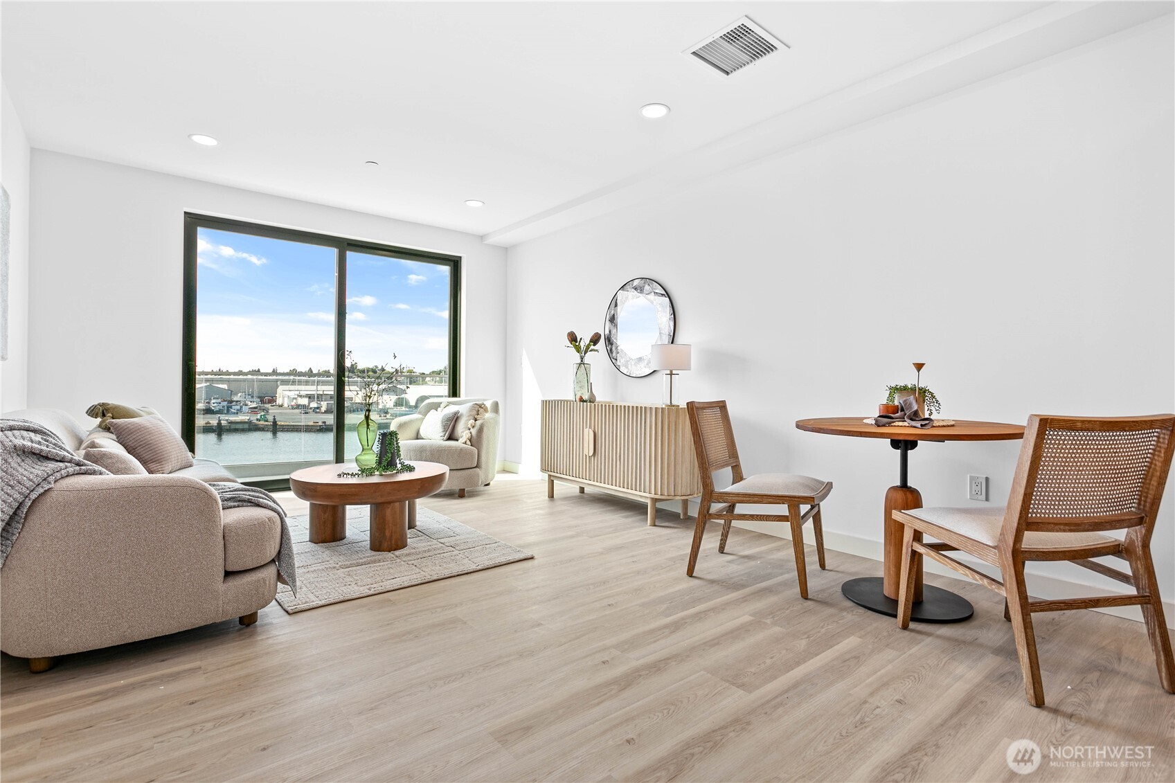 1019 Granary Avenue Unit: 402