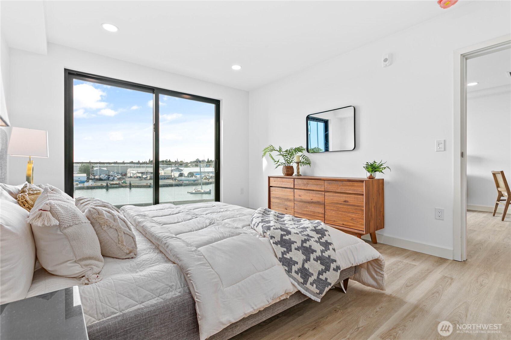 1019 Granary Avenue Unit: 402