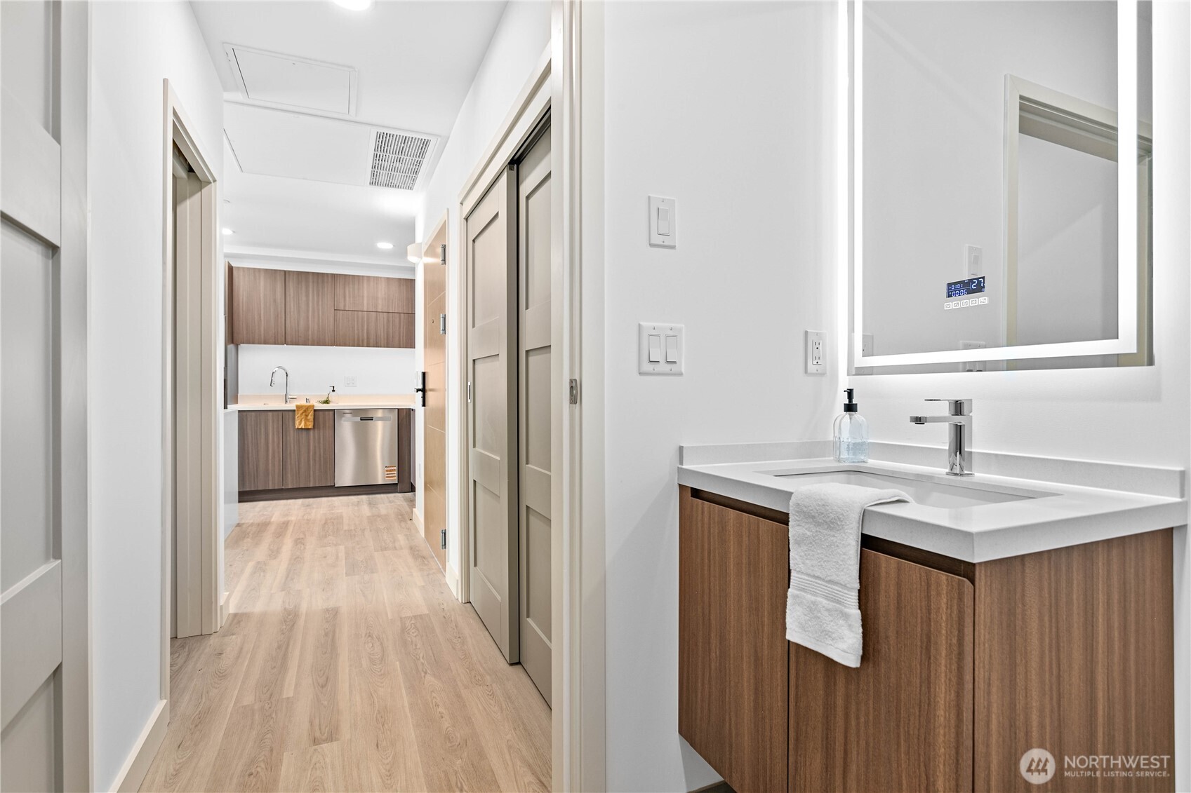 1019 Granary Avenue Unit: 402