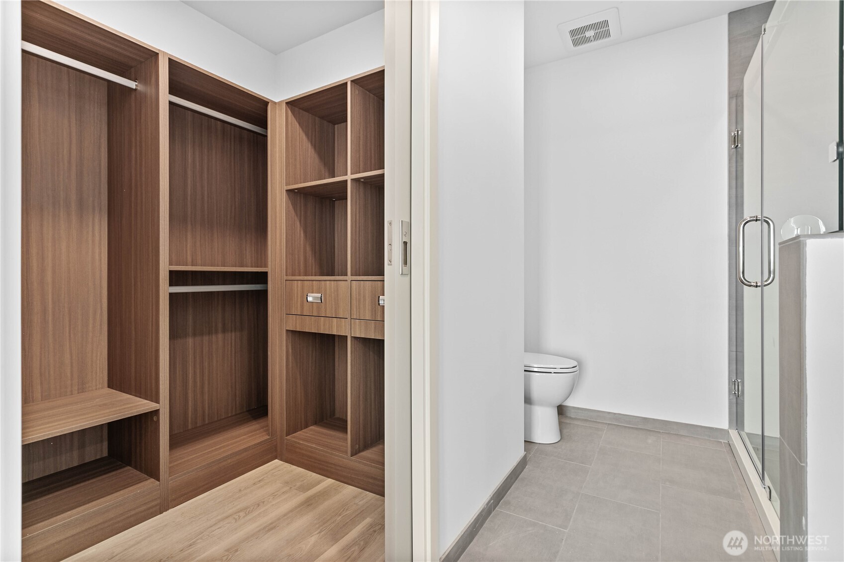 1019 Granary Avenue Unit: 402