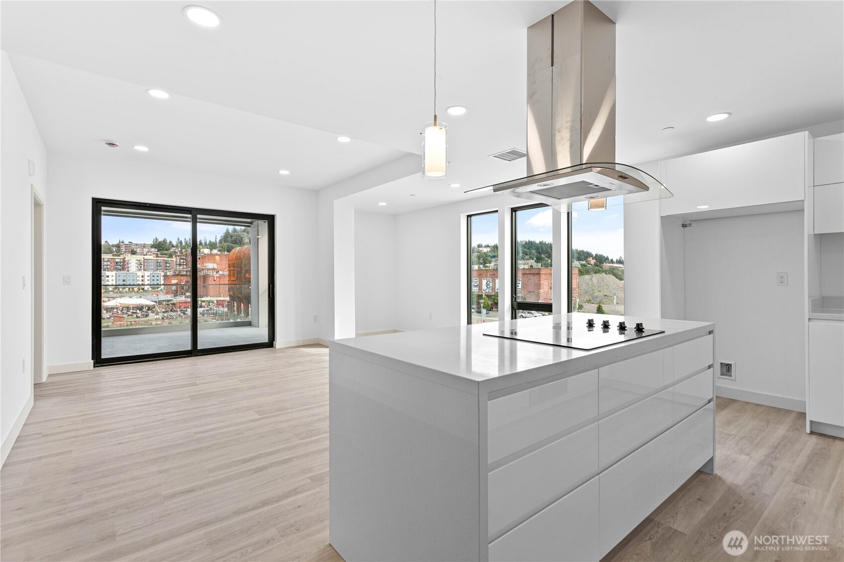1019 Granary Avenue Unit: 412