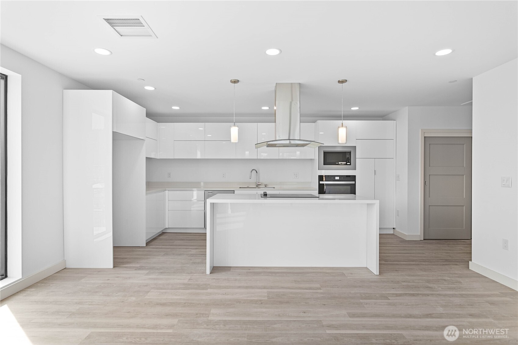 1019 Granary Avenue Unit: 412