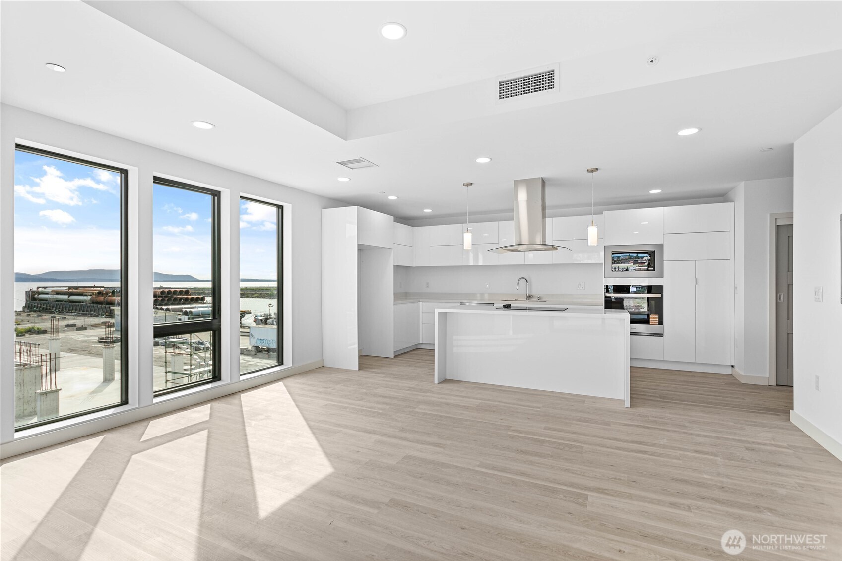 1019 Granary Avenue Unit: 412