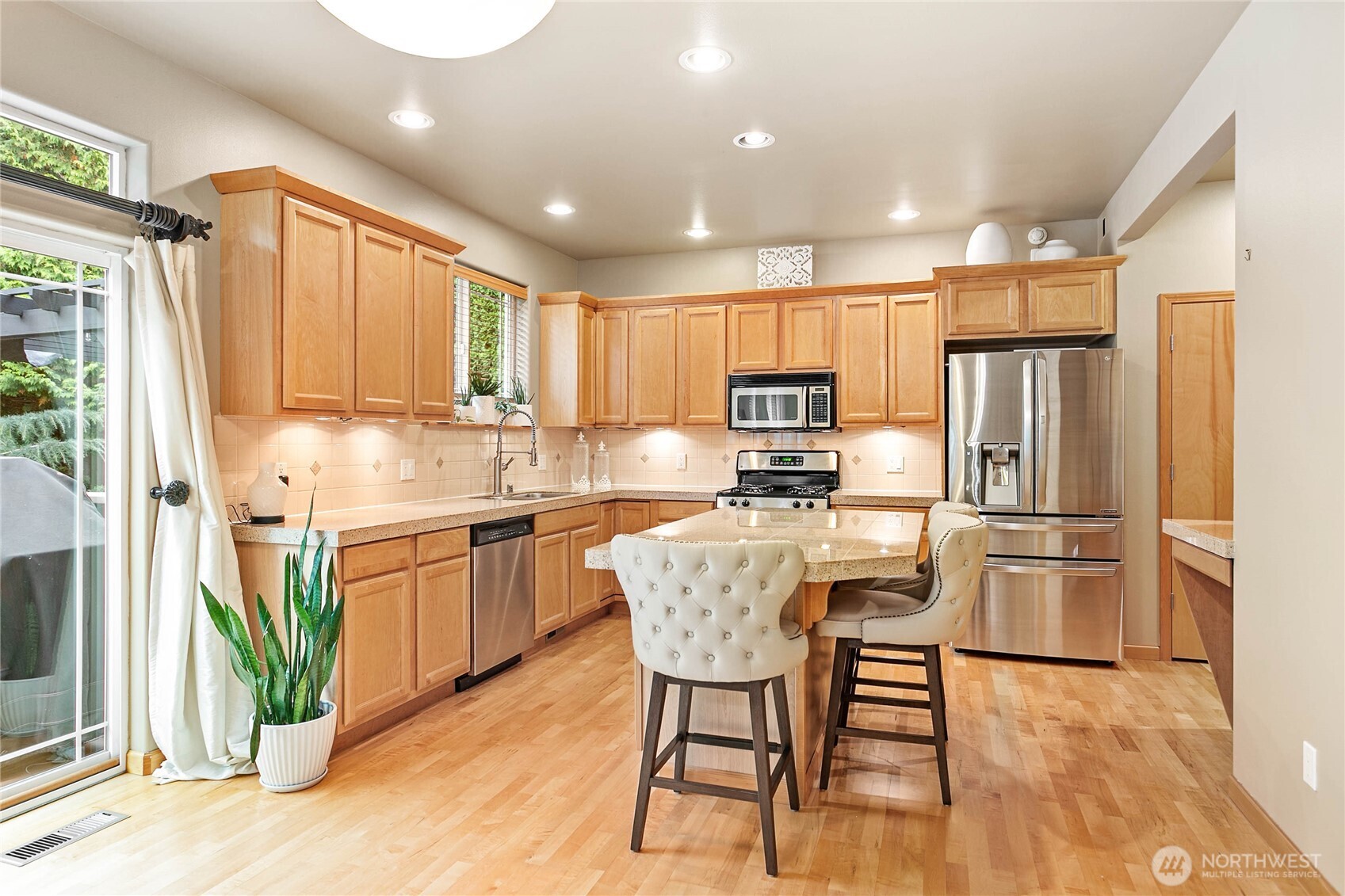 5643 Old Settler Drive