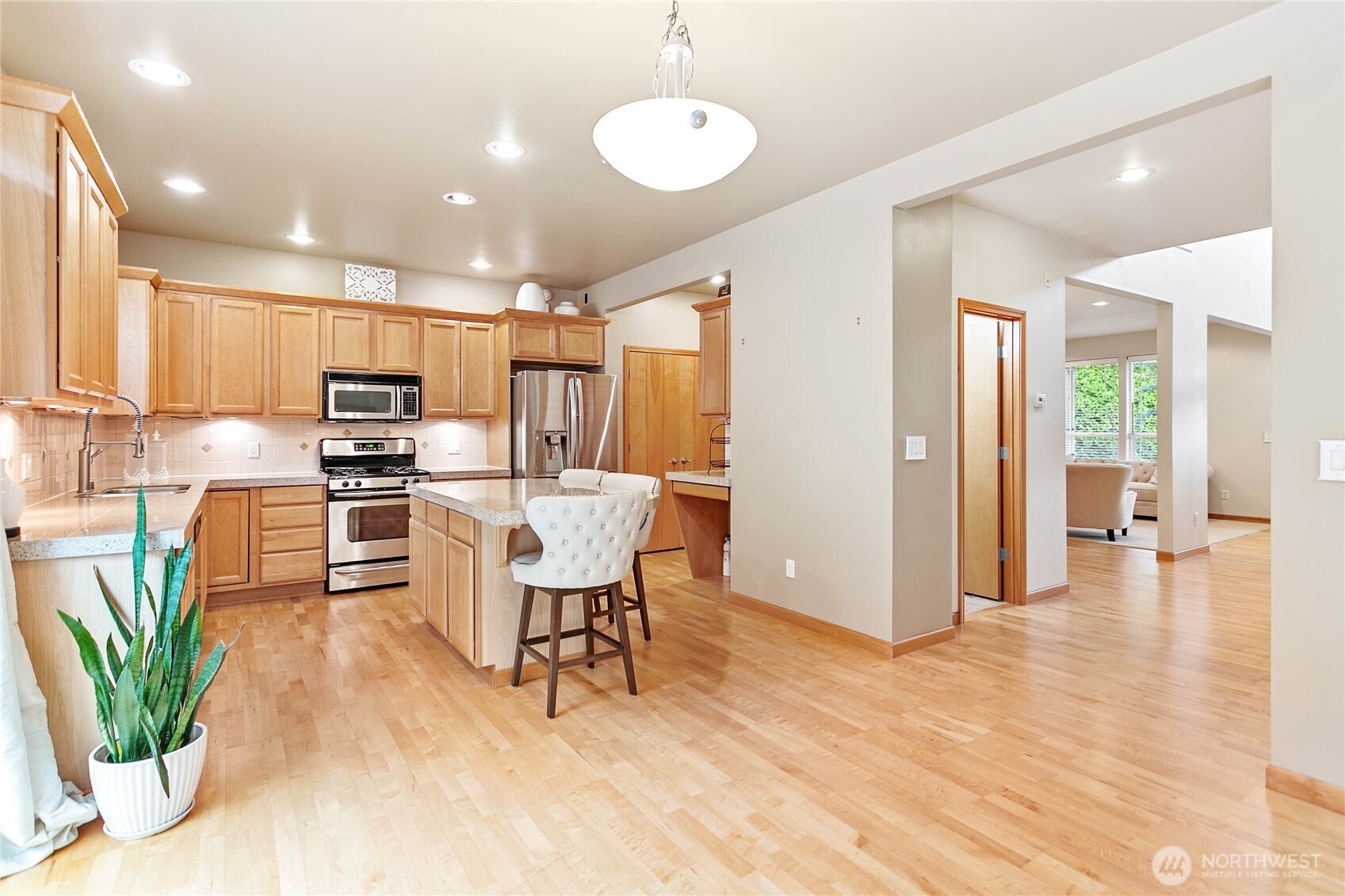 5643 Old Settler Drive