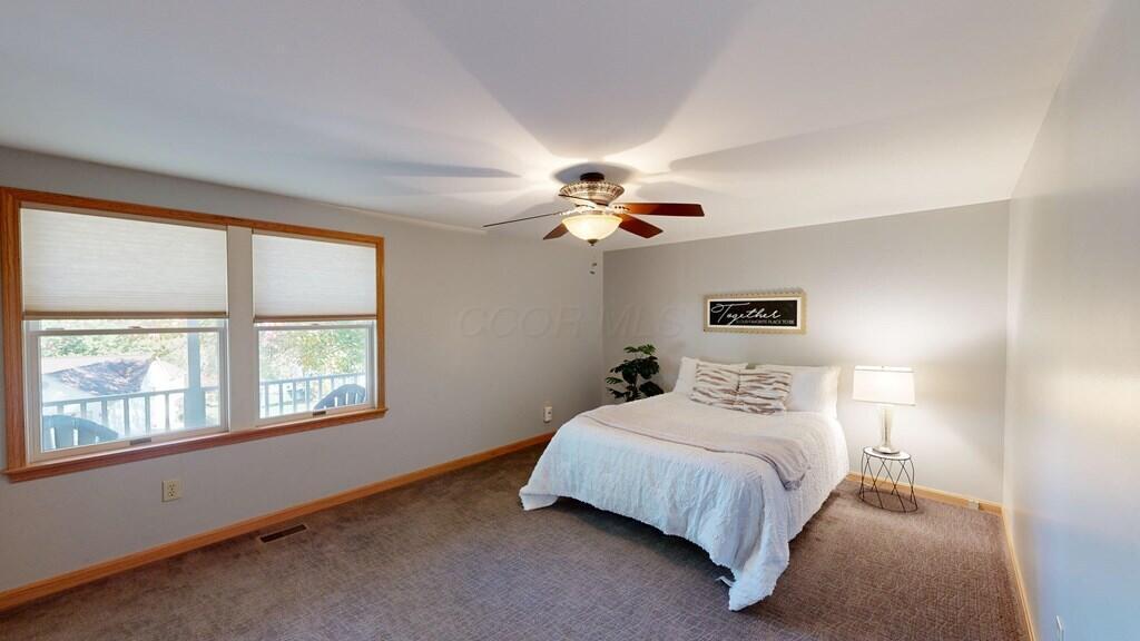 863 Manor Circle