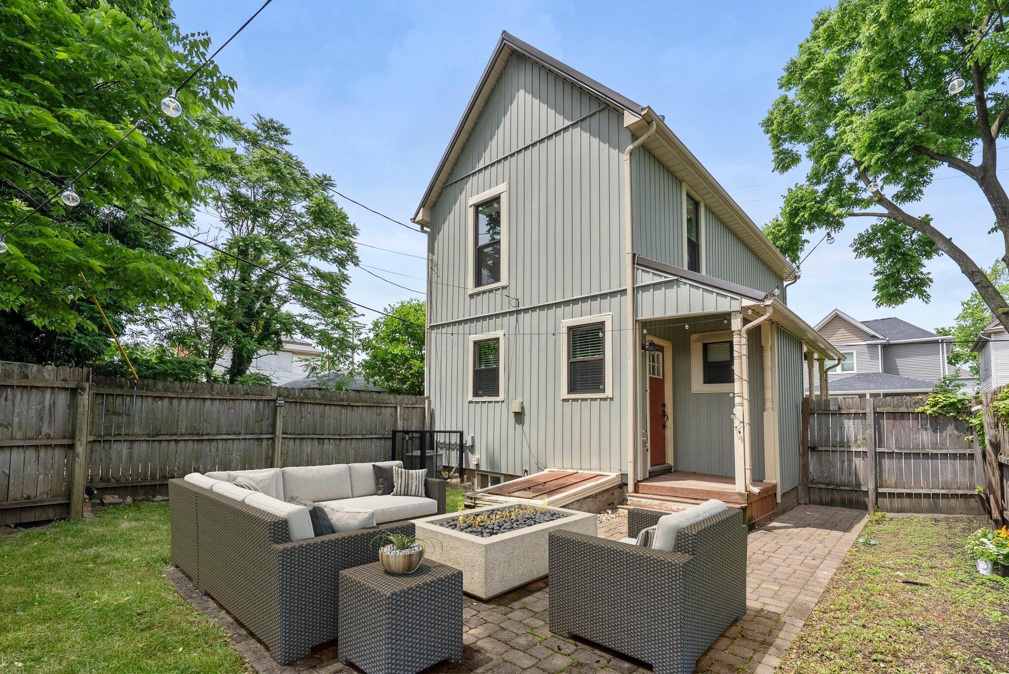 117 E 6th Avenue