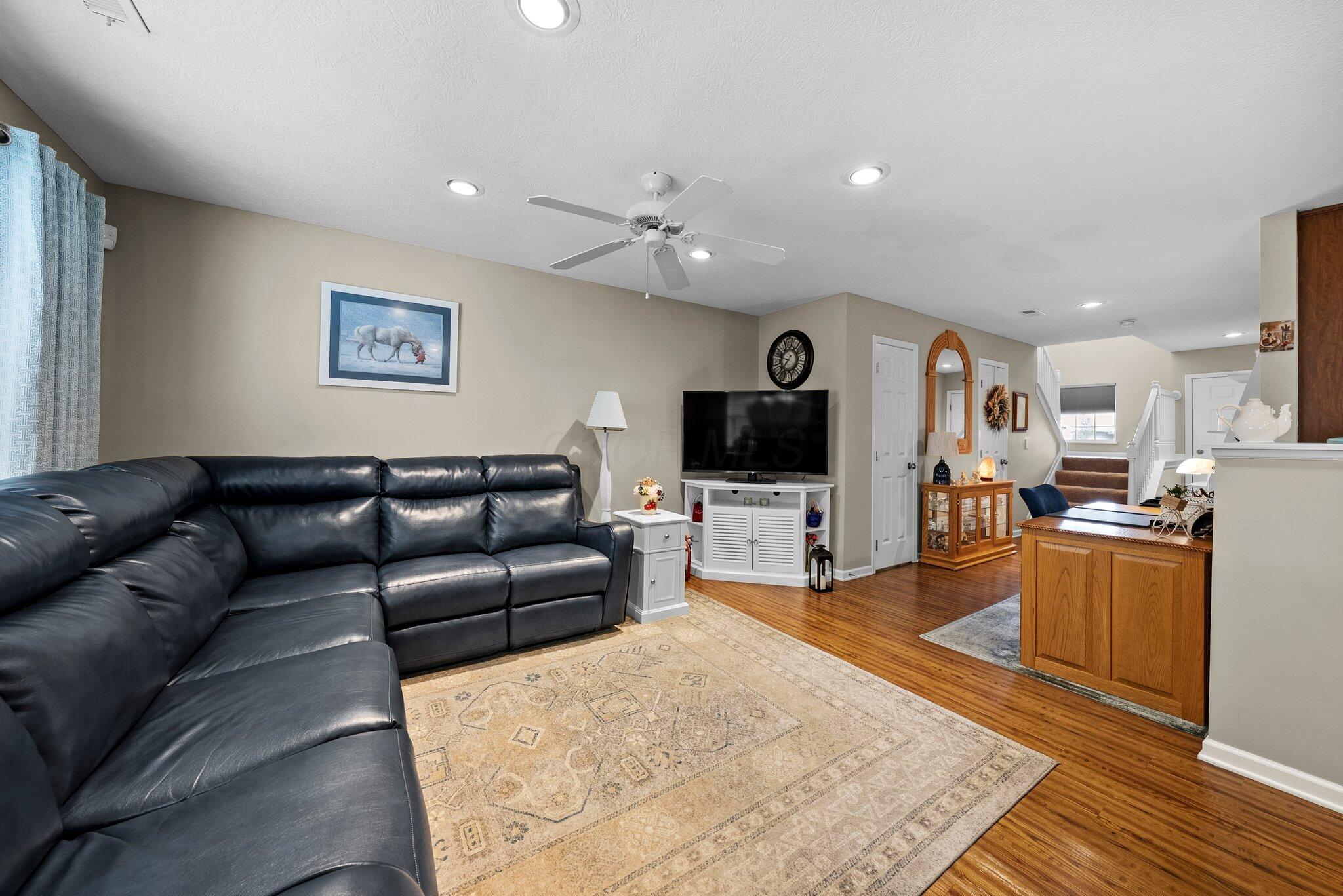 8438 Diversey Loop, 504