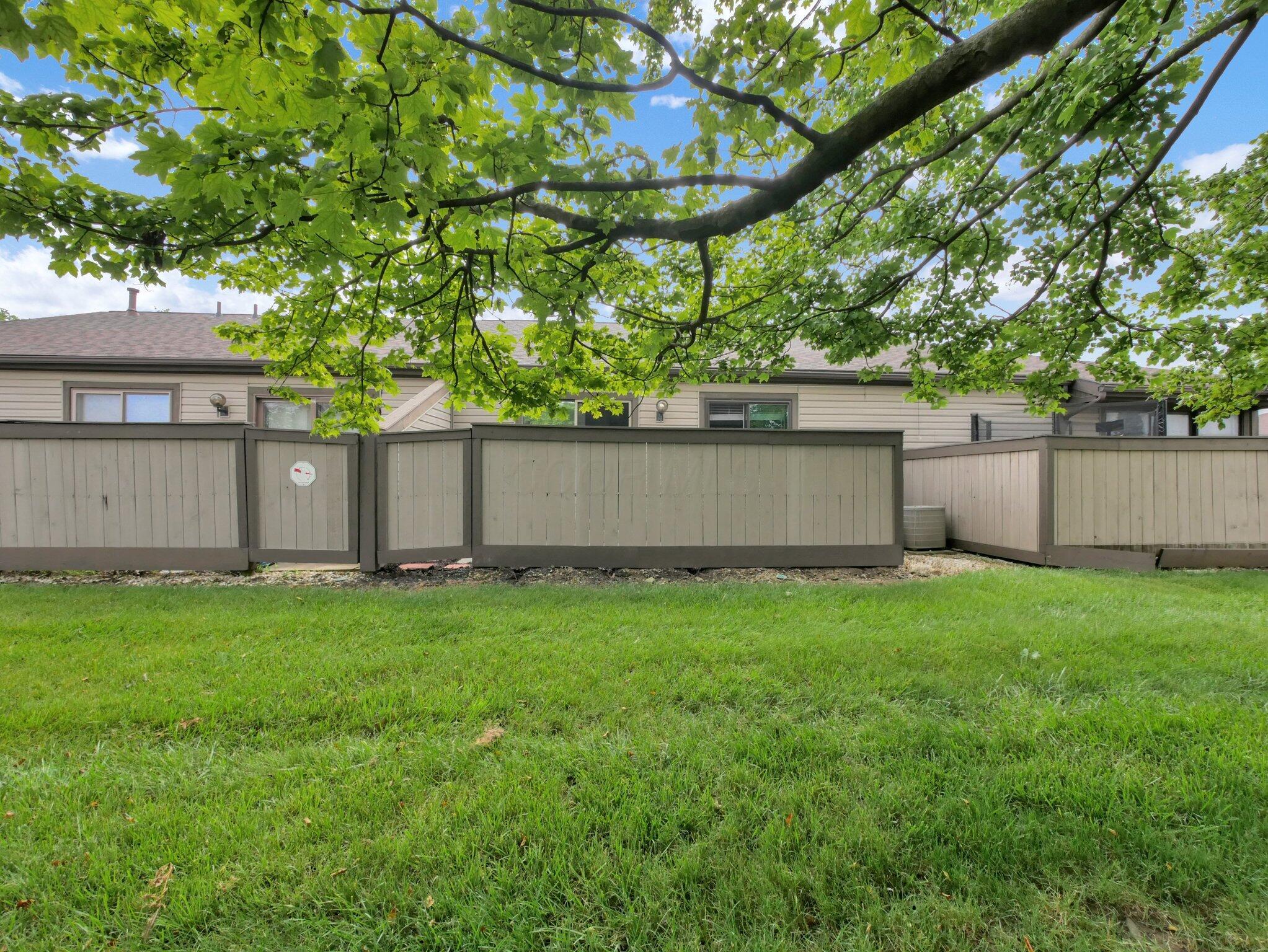 865 Westbury Lane S, 12B