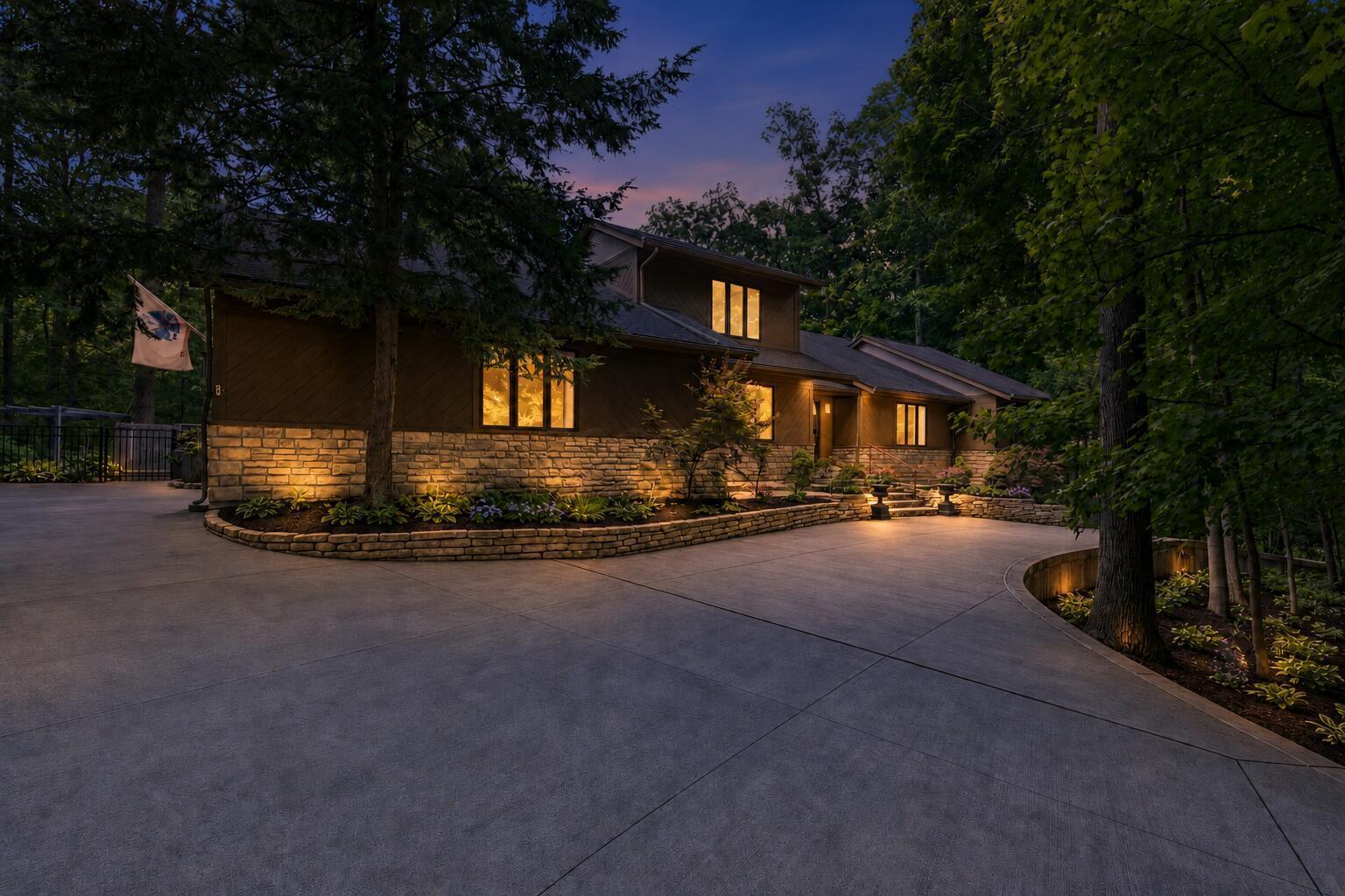 630 Woods Hollow Lane