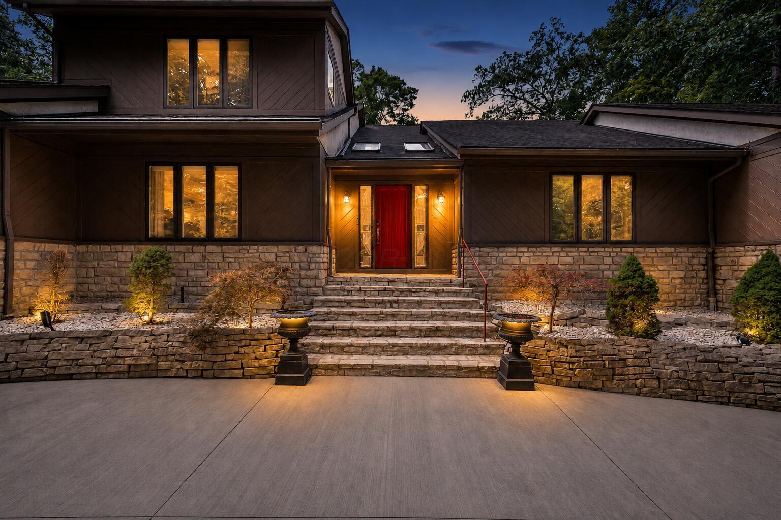 630 Woods Hollow Lane
