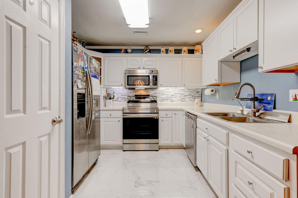 273 Flagstone Drive