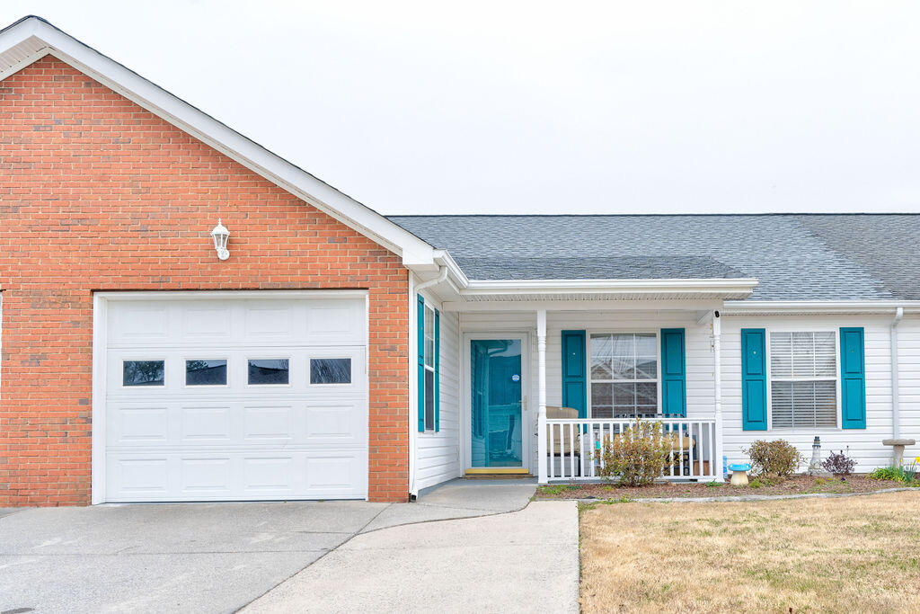 273 Flagstone Drive