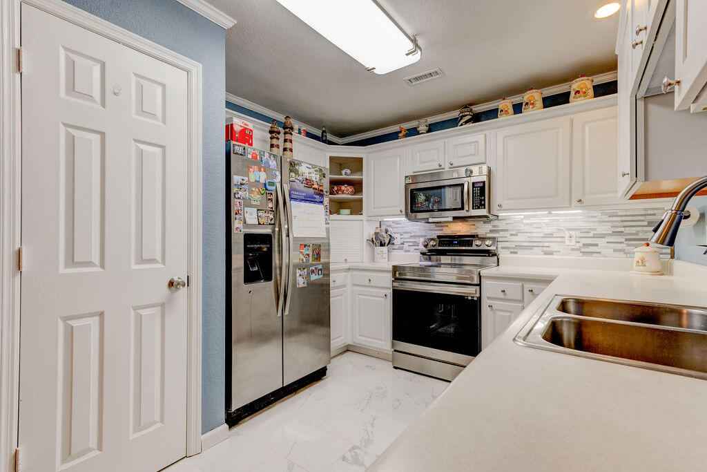 273 Flagstone Drive