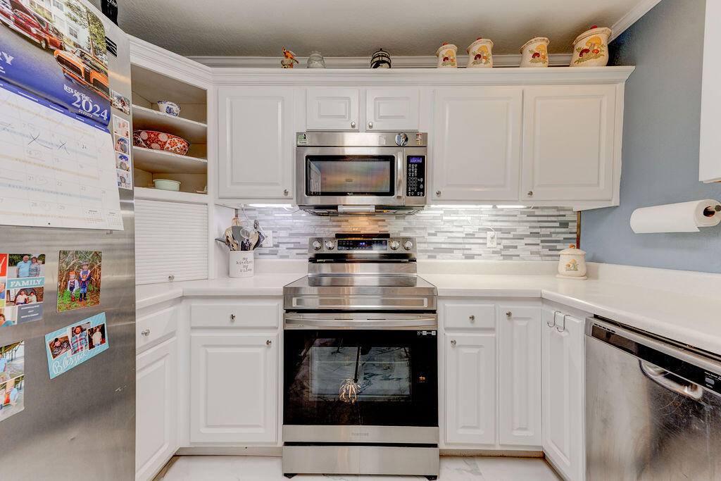 273 Flagstone Drive