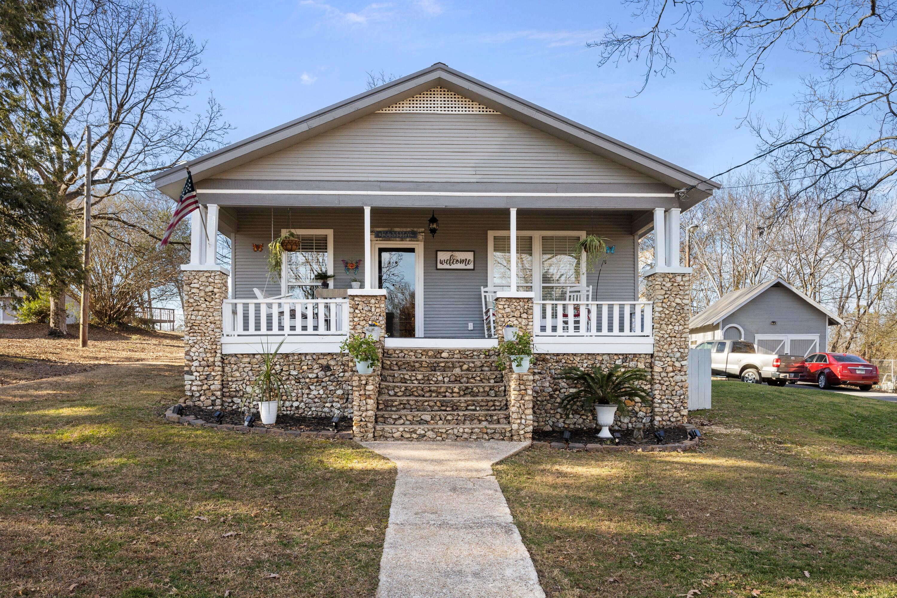 106 Grove St