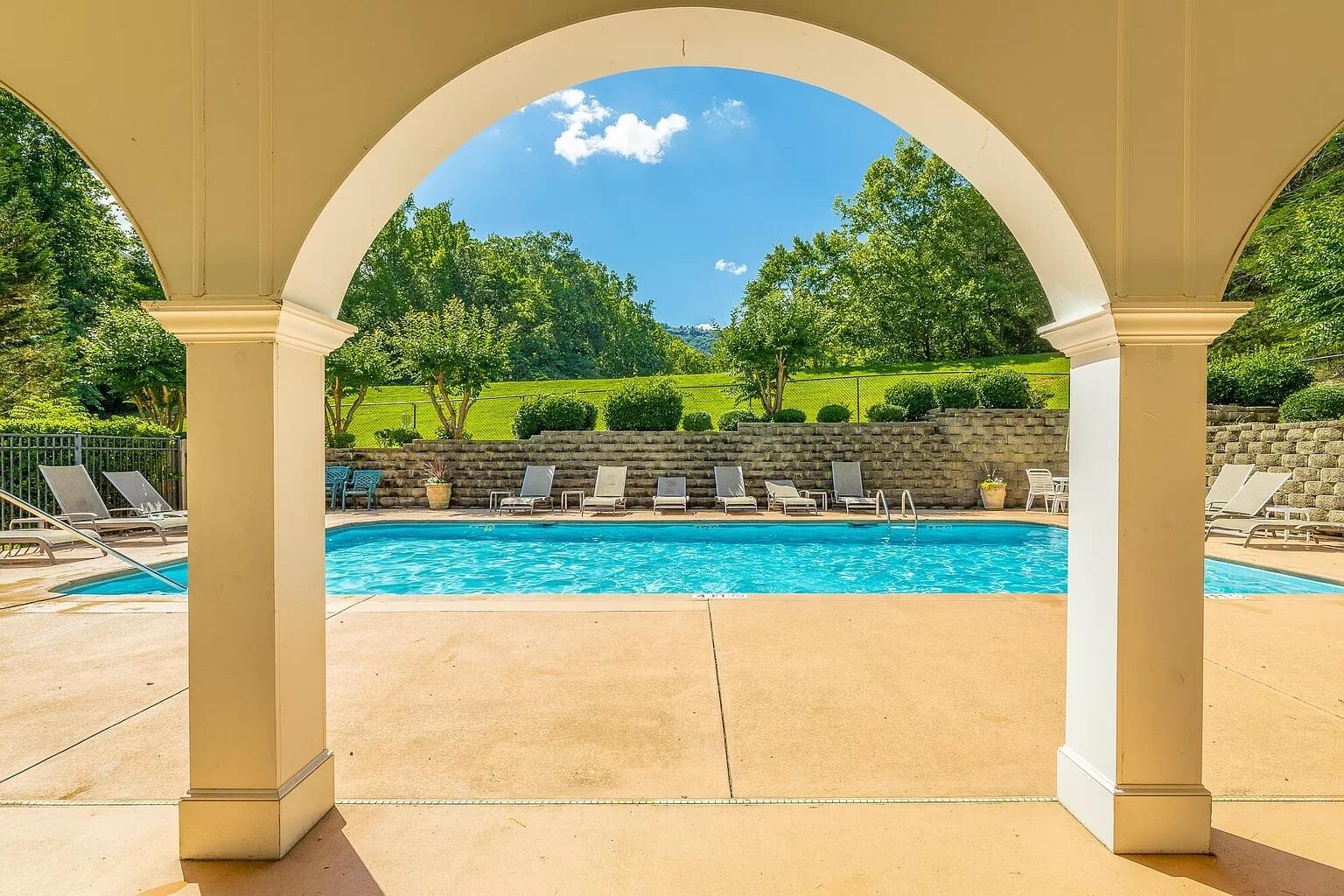 5803 Courtyard Circle