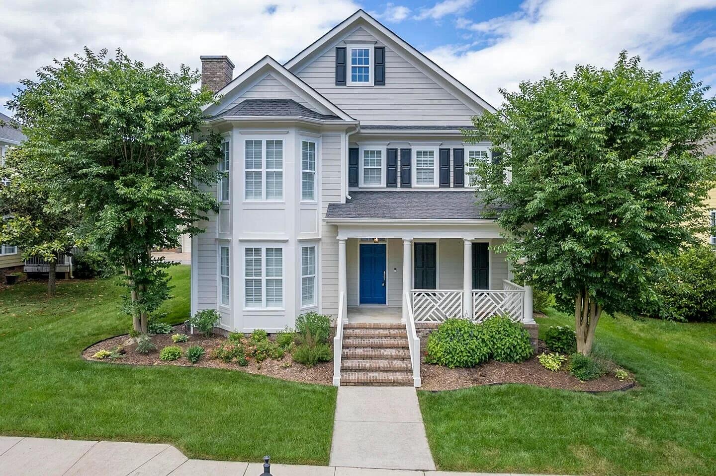 5803 Courtyard Circle