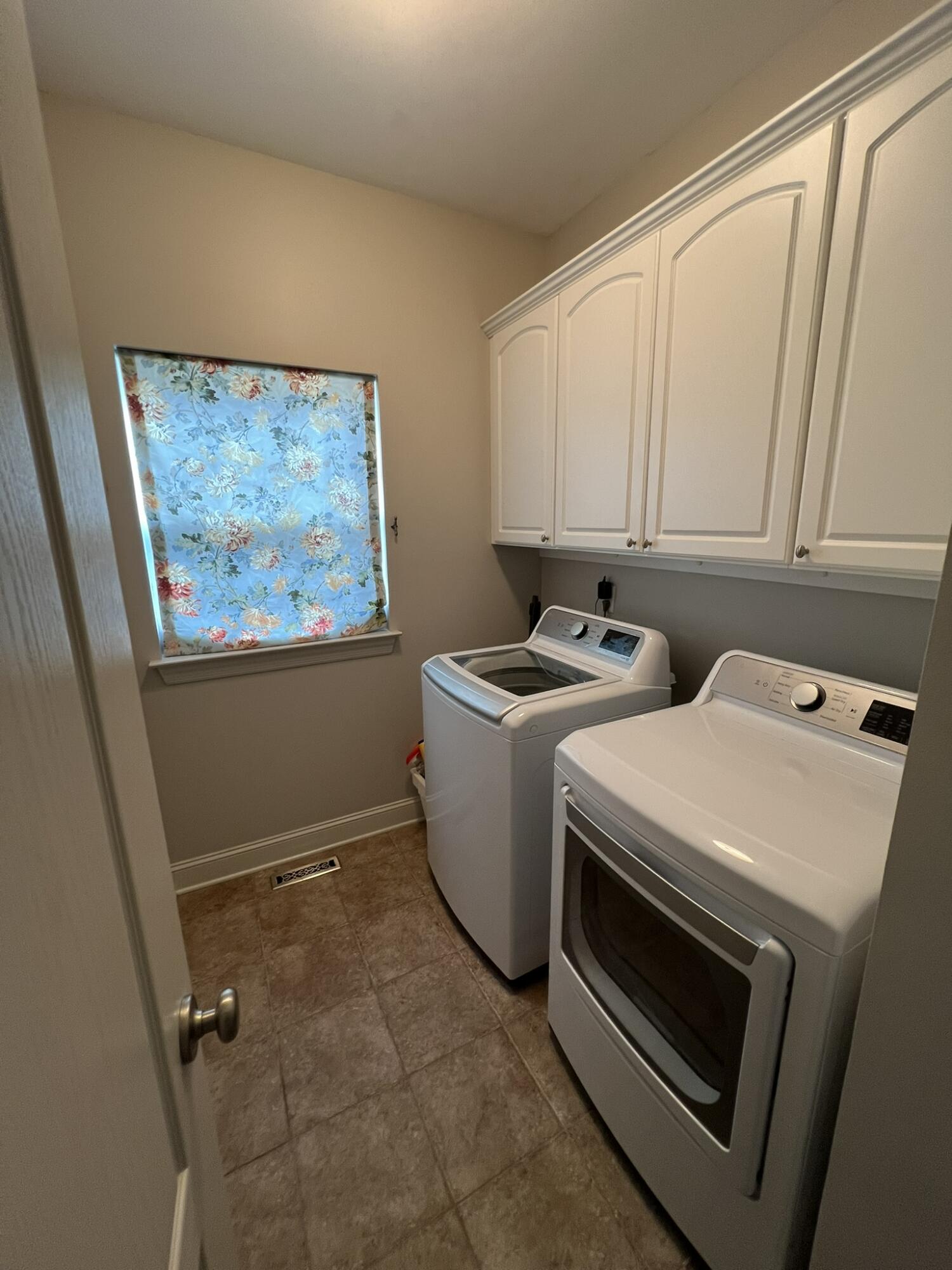 5803 Courtyard Circle