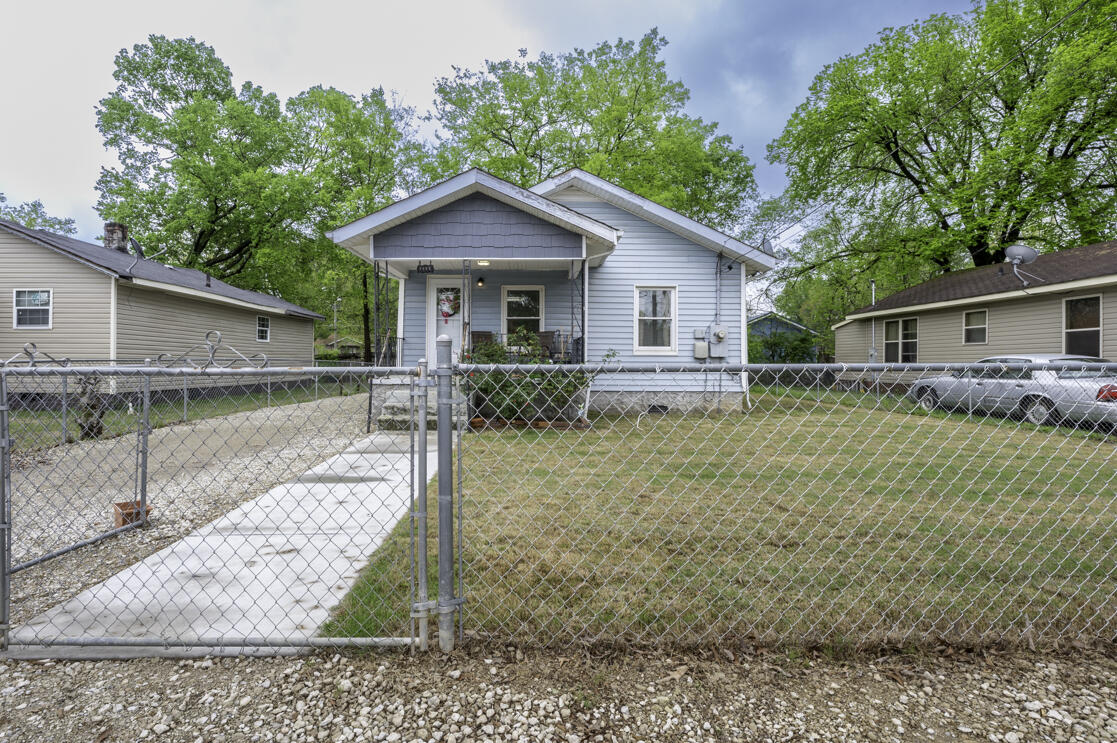 1906 S Orchard Knob Avenue
