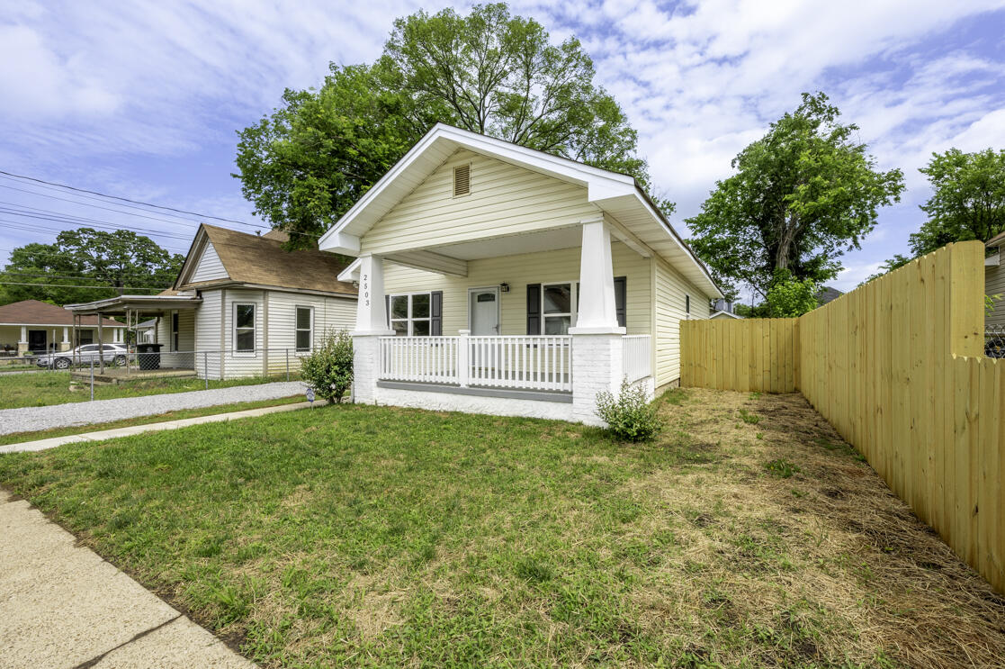 2503 Kirby Avenue