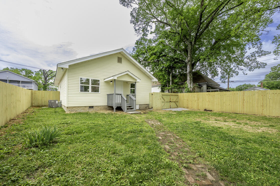 2503 Kirby Avenue