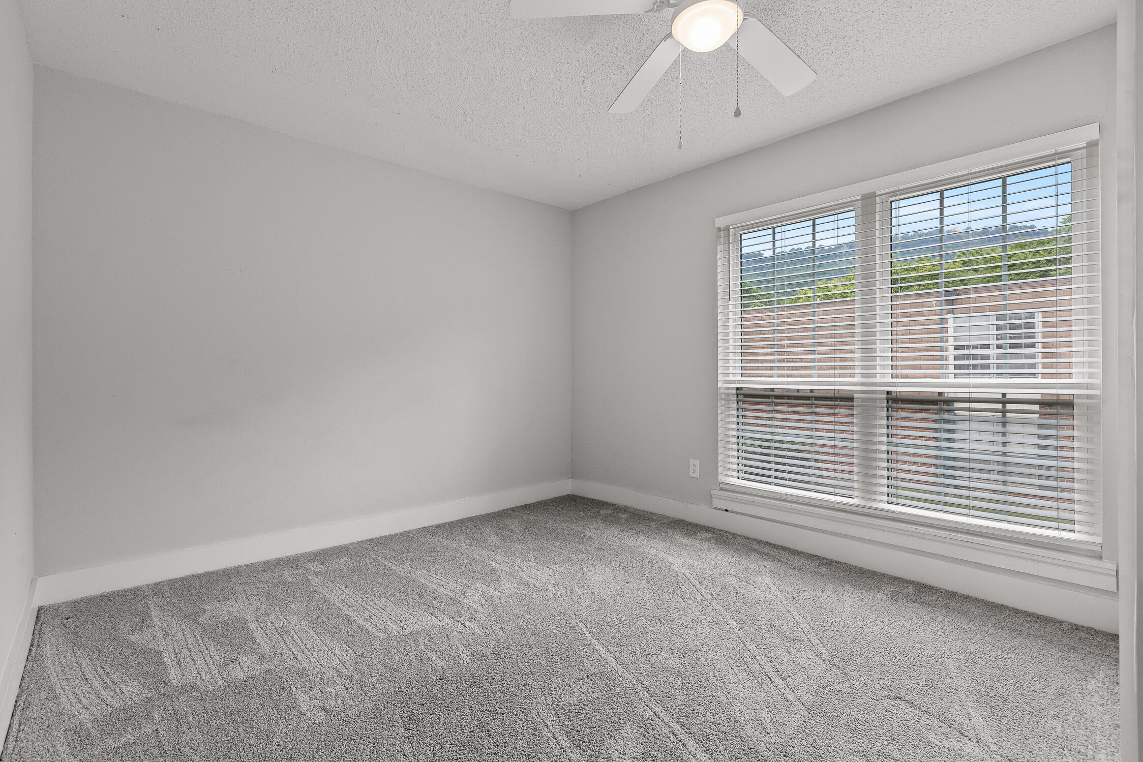 900 Mountain Creek Road, # 211