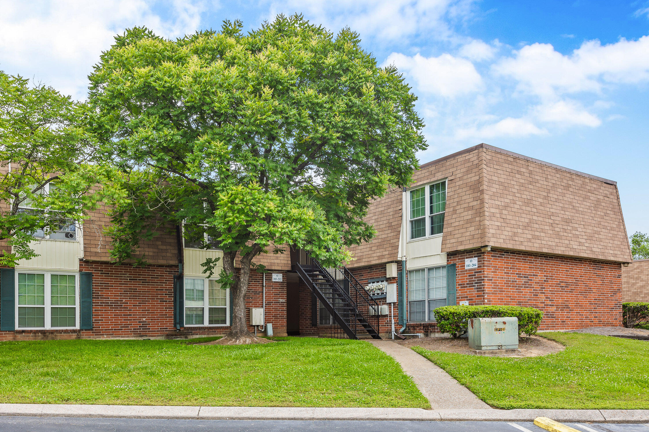 900 Mountain Creek Road, # 211