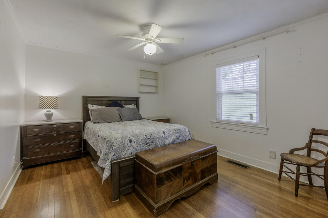 3541 Dell Trail