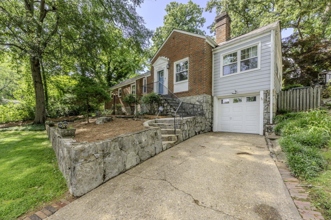 3541 Dell Trail