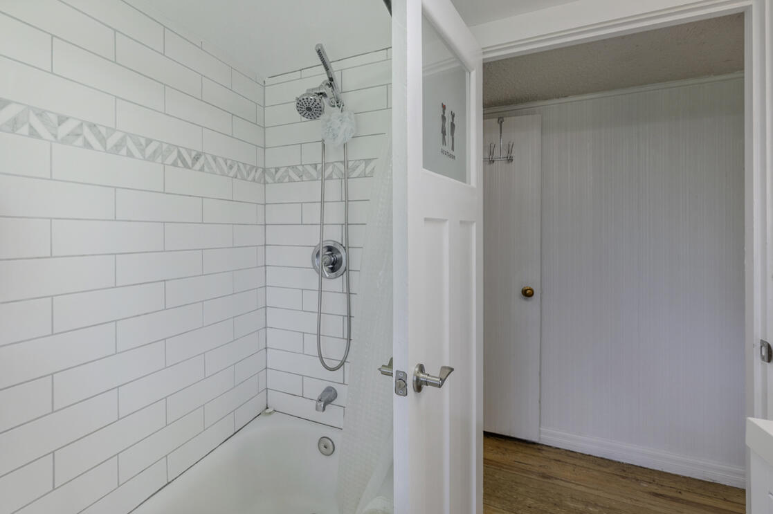 3541 Dell Trail