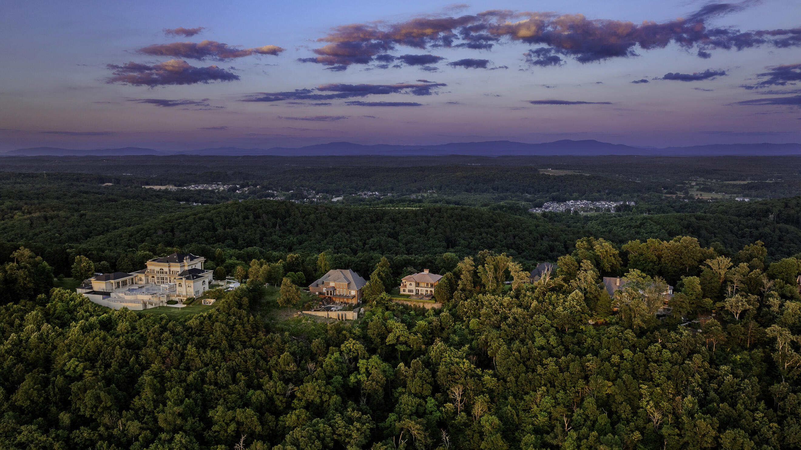 2265 Heavenly View Drive, 23