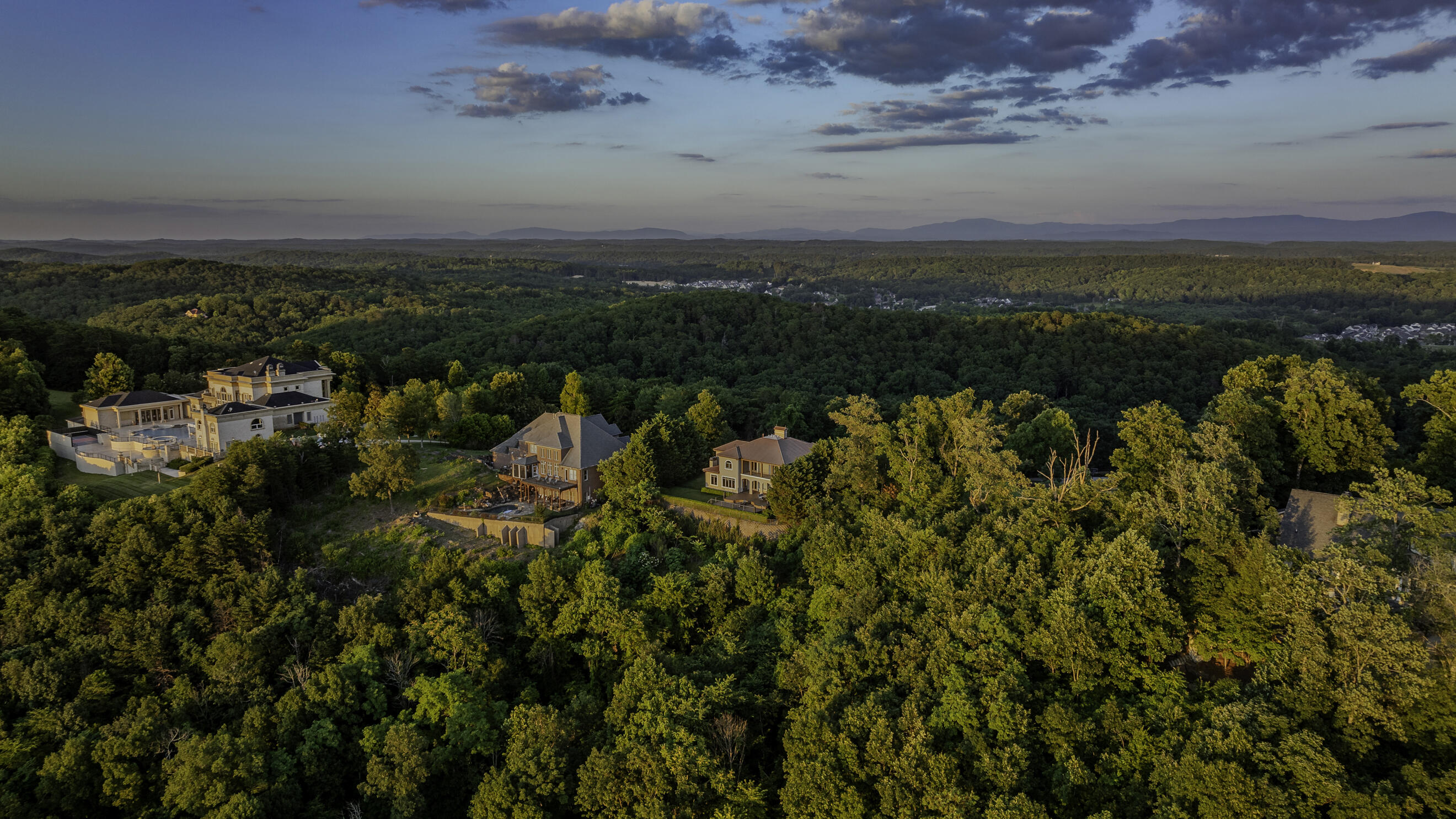 2265 Heavenly View Drive, 23