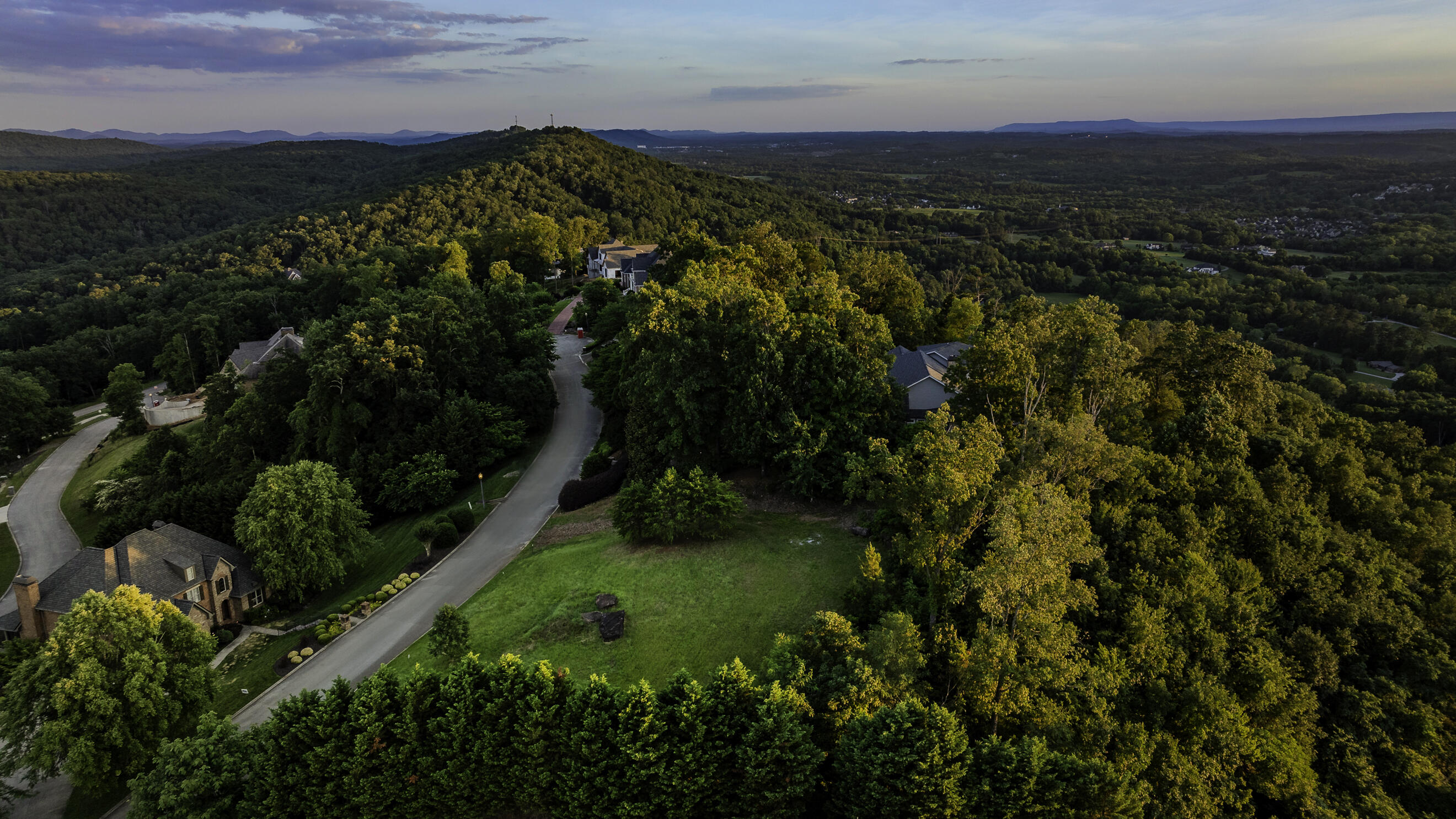 2265 Heavenly View Drive, 23