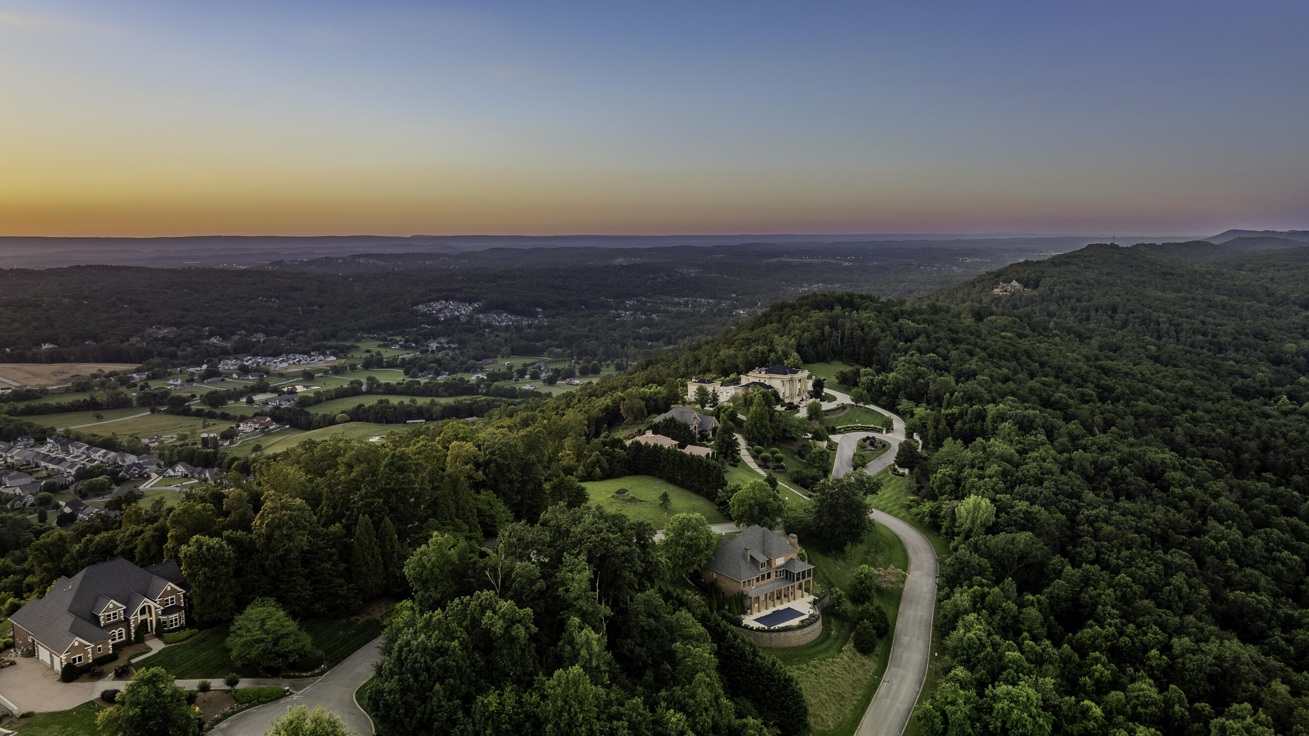 2265 Heavenly View Drive, 23
